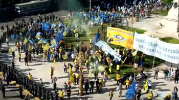 La UOM llegó a la marcha. La UOM llegó a la marcha.