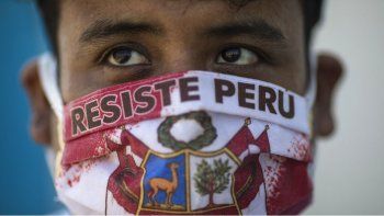 Perú superó los 100.000 contagios por COVID-19 y está al borde del colapso sanitario