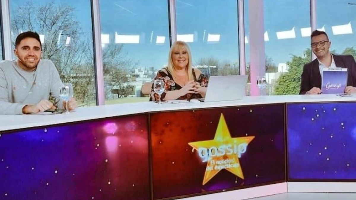 Laura Ubfal conduce Gossip en la pantalla de Net Tv diariamente desde las 14 hs. Viviana Saccone le antecede en la misma pantalla con su ciclo Toda la vida.&nbsp;