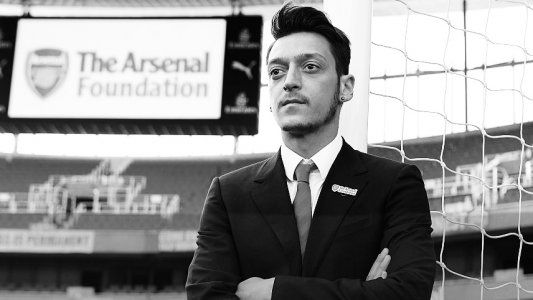 Solidaridad cero: Özil rechazó la rebaja salarial que acordó el plantel del Arsenal