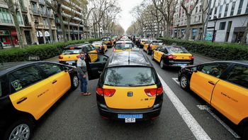 Falso taxis: la estafa que afecta a miles de personas en todo el país. (Foto fuente Sputnik Mundo) Falso taxis: la estafa que afecta a miles de personas en todo el país. (Foto fuente Sputnik Mundo)