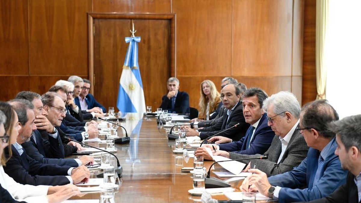 El Ministerio de Economía, a cargo de Sergio Massa,  está reunido con banqueros, (Foto: Ministerio de Economía)