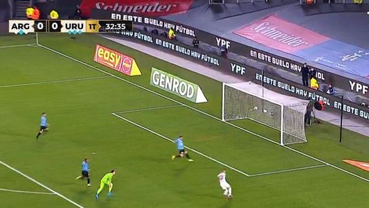 Selección Argentina: Lo Celso y un gol errado increíble ante Uruguay