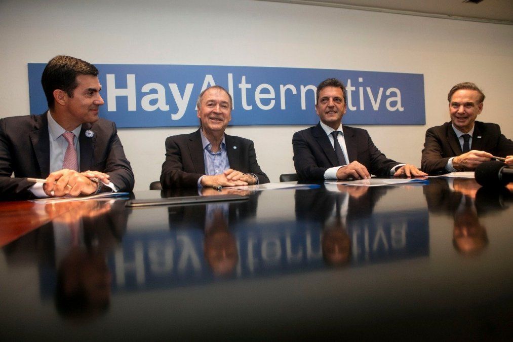 Los integrantes de Alternativa Federal se reúnen en Córdoba para acercar posiciones e intentar ampliar la alianza
