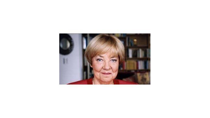 Un año homenaje para seguir leyendo y escuchando a María Elena Walsh