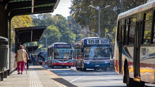 Se levantó el paro de colectivos tras un acuerdo entre el Gobierno y la UTA