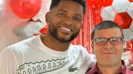 Miguel Borja sorprendió a un hincha de River en su cumpleaños y emocionó a todos