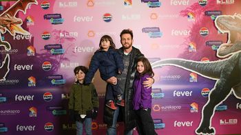 Celebrities en estreno de Dinosaurios y dragones fantásticos: las fotos