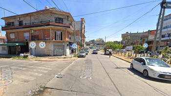 La sorpresiva pelea arriba de un colectivo que terminó de manera brutal
