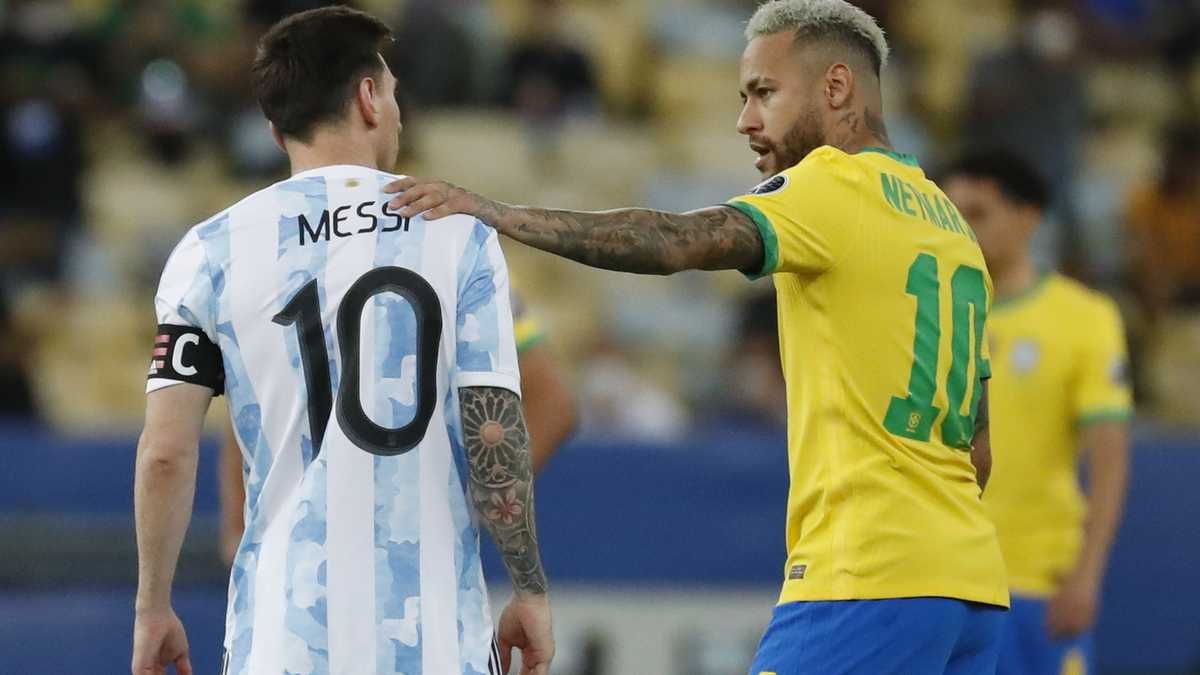 Messi y Neymar son amigos y se cruzaron en la Copa América 2021.