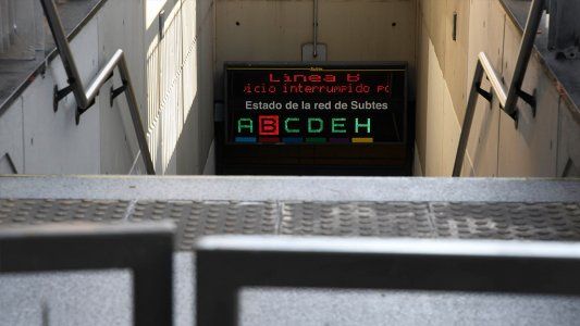 Todas las líneas de subte y el Premetro paran este viernes de 19 a 22