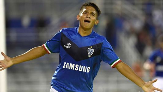 Futbolista de Vélez Sarsfield chocó a la salida de un boliche