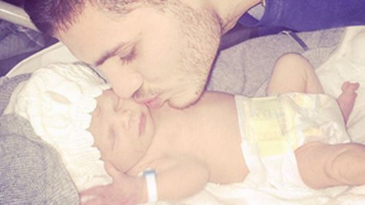 Para morir de amor: Mirá el chupete de Francesca Icardi
