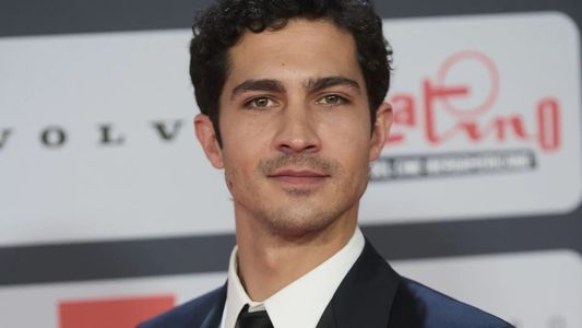 El Chino Darín arrasa en Netflix con la serie española más vista y apenas tiene 8 capítulos