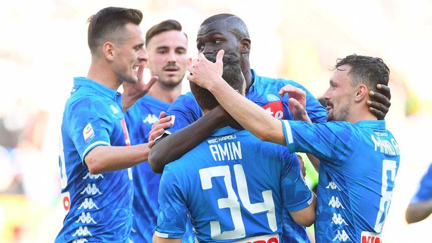 Perotti puso en partido a Roma, pero no pudo evitar la goleada 4-1 de Nápoli