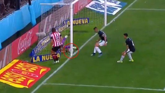 ¡Estaba adentro! El gol lícito que no le cobraron a Estudiantes en su duelo por Copa Argentina