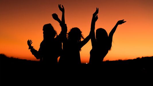 El tema del verano de cada año desde 1972 al presente