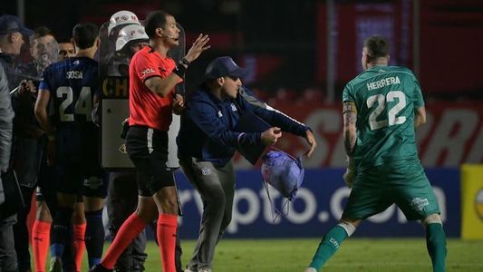 Escándalo en Brasil: la policía agredió a jugadores de Talleres y algunos quedaron demorados