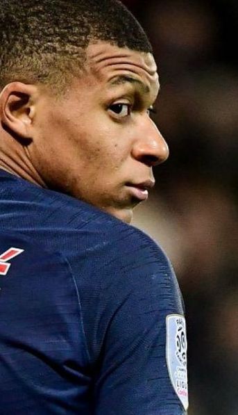 El terrible gesto de Mbappé con un empleado del PSG que generó rechazo en las redes