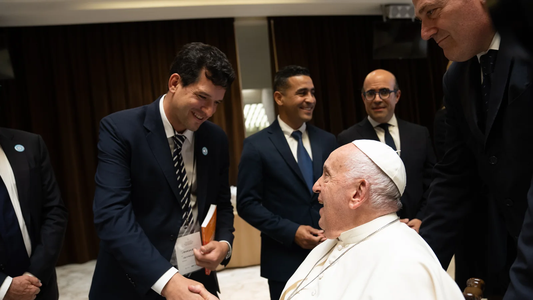 Piden que el Papa encabece un Movimiento por la Educación Latinoamericana