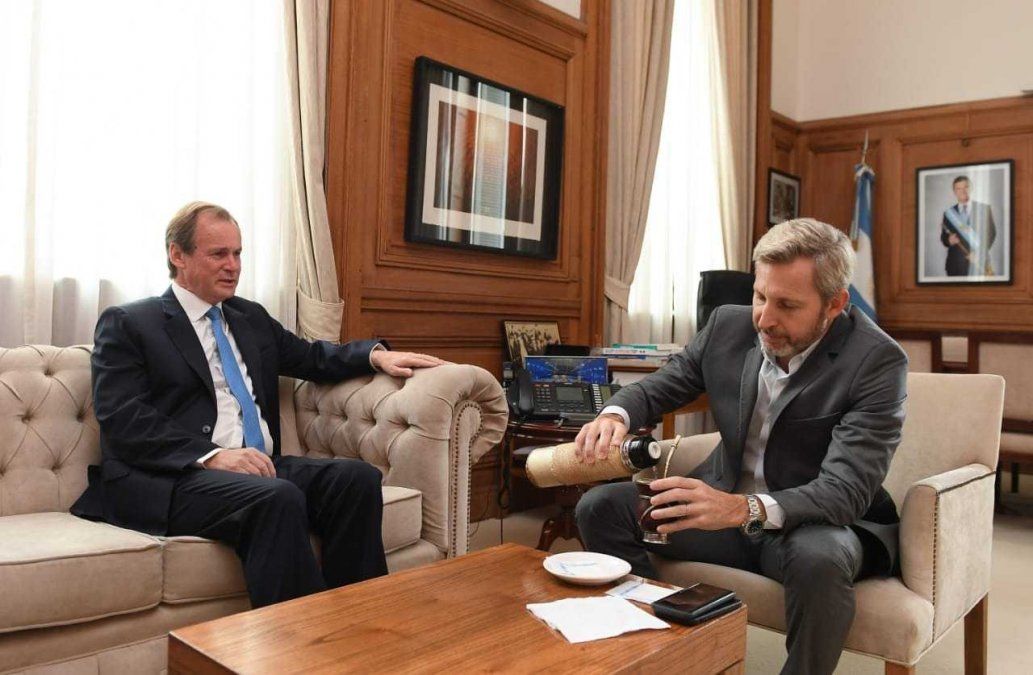 Mientras el peronismo cierra filas, Frigerio estaciona la ambulancia cerca de algunos gobernadores del PJ (por las dudas)