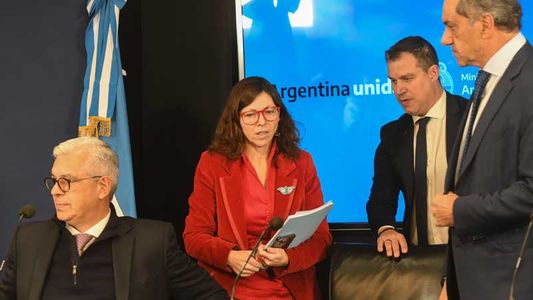 Tiempo de ajuste: el dudoso apoyo del cristinismo al Plan Batakis y el fantasma del Alberto cavallista