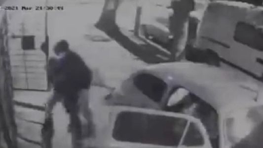 Mató a balazos a un ladrón de 15 años que había tomado a su hijo de 7 como rehén