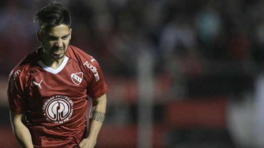 Independiente sufrió cuatro lesiones, jugó con diez casi todo el segundo tiempo, pero festejó 2-1 ante Patronato