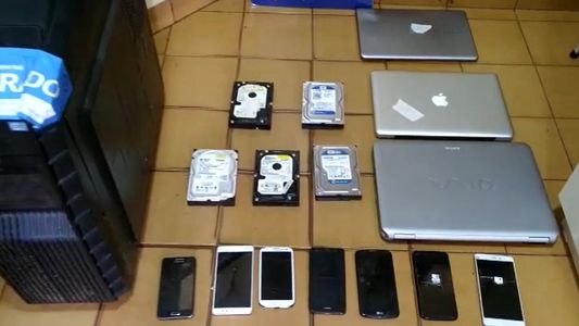 Armas, filmadoras y 12 demorados: ¿Cómo fue el operativo para detener a la banda que producía y vendía pornografía infantil en la Provincia?