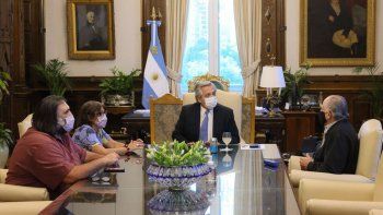 Quiénes son los sindicalistas, empresarios y movimientos sociales que empujan por un lugar en las listas del FdT