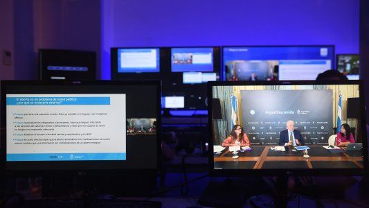 Senado: con presencia de Ginés, sigue el plenario para abordar los cambios en la Ley sobre el Embarazo y la Primera Infancia