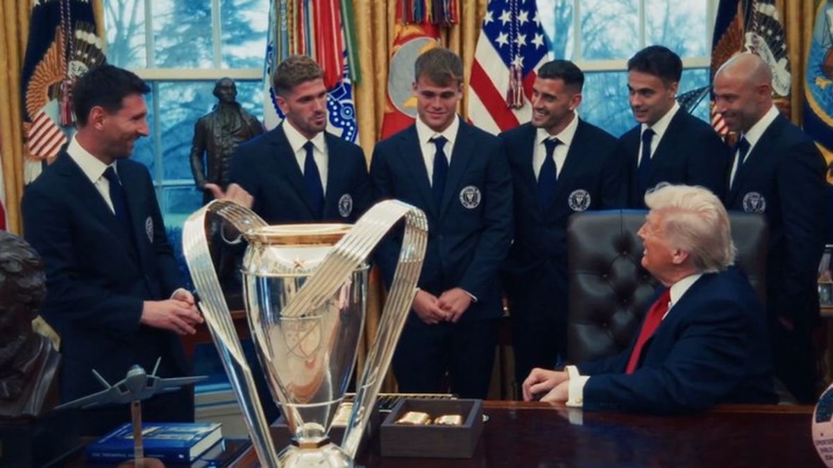 Messi y De Paul, en el despacho de Donald Trump. 