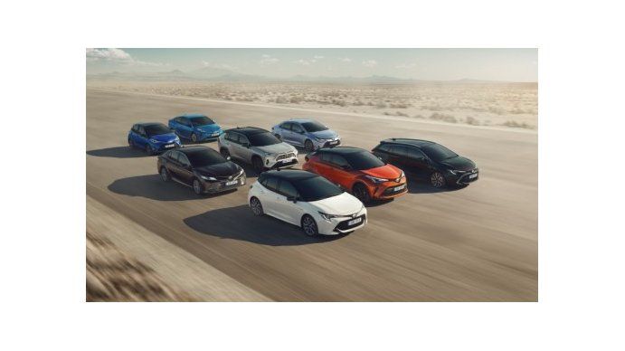 ¿De dónde proceden los nombres de los modelos Toyota?