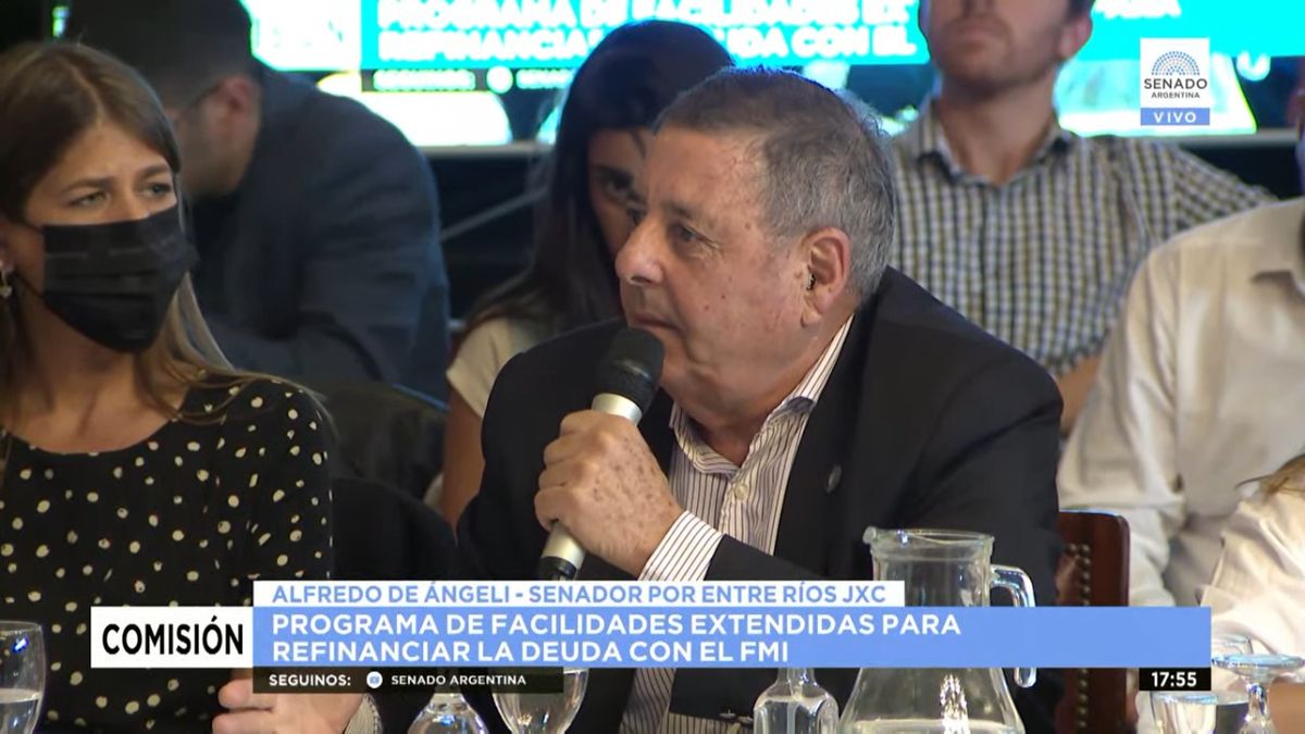 De Angeli le preguntó a Martín Guzmán por la posible suba de retenciones. 