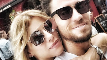 Nicole Neumann y su novio se pusieron románticos, pero alguien los interrumpió