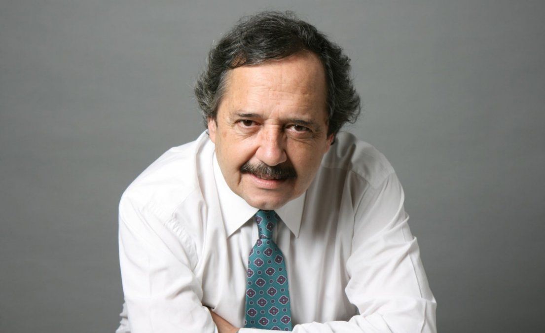 Alfonsín respondió a las críticas por su designación: No represento a la UCR, en una embajada represento al país