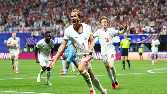 Con un doblete de Harry Kane, Inglaterra lo dio vuelta ante RD Congo y se metió en octavos del Mundial