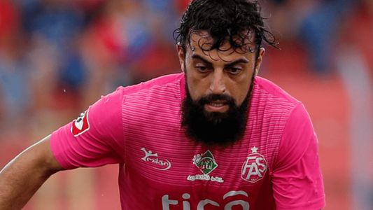 Un futbolista argentino radicado en El Salvador contó cómo es vivir en un país dolarizado: Ir al supermercado...