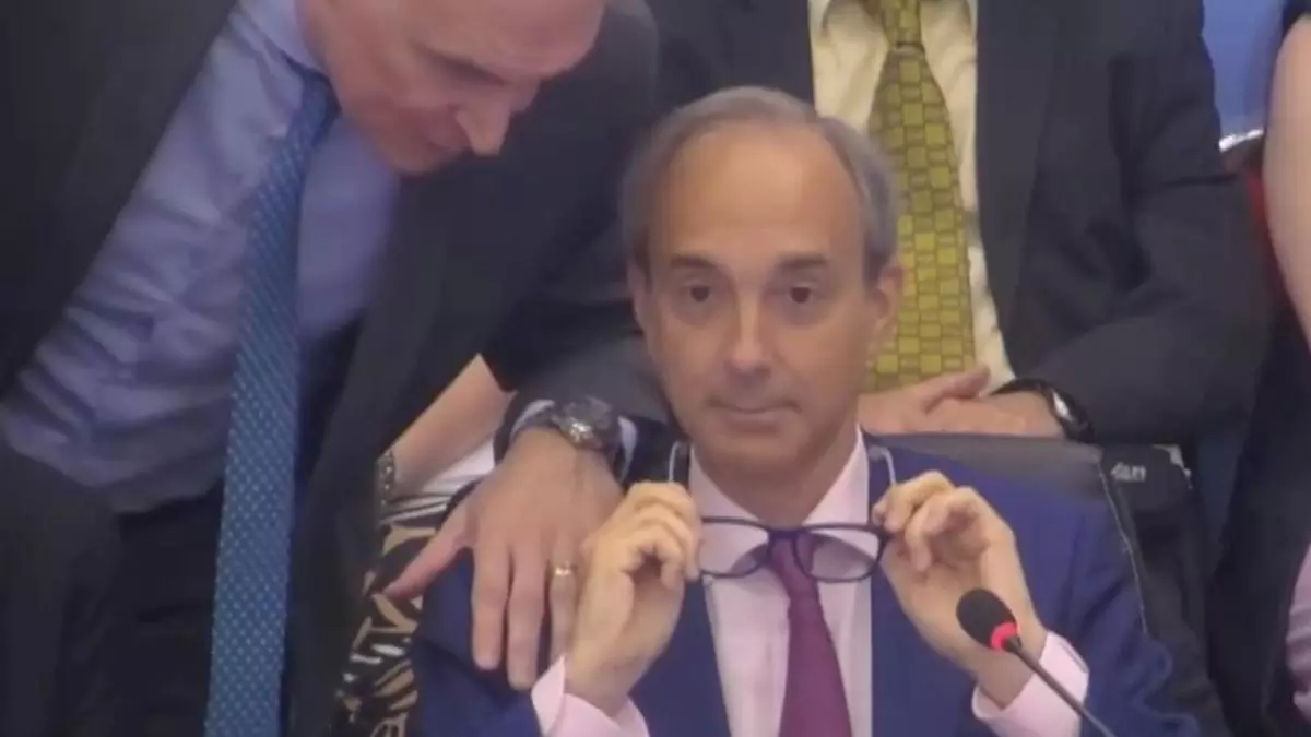 El momento del consejo de José Luis Espert al secretario de Educación. (Foto: captura)