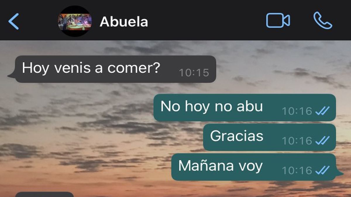 Una abuela manipuladora se hizo viral en Twitter.