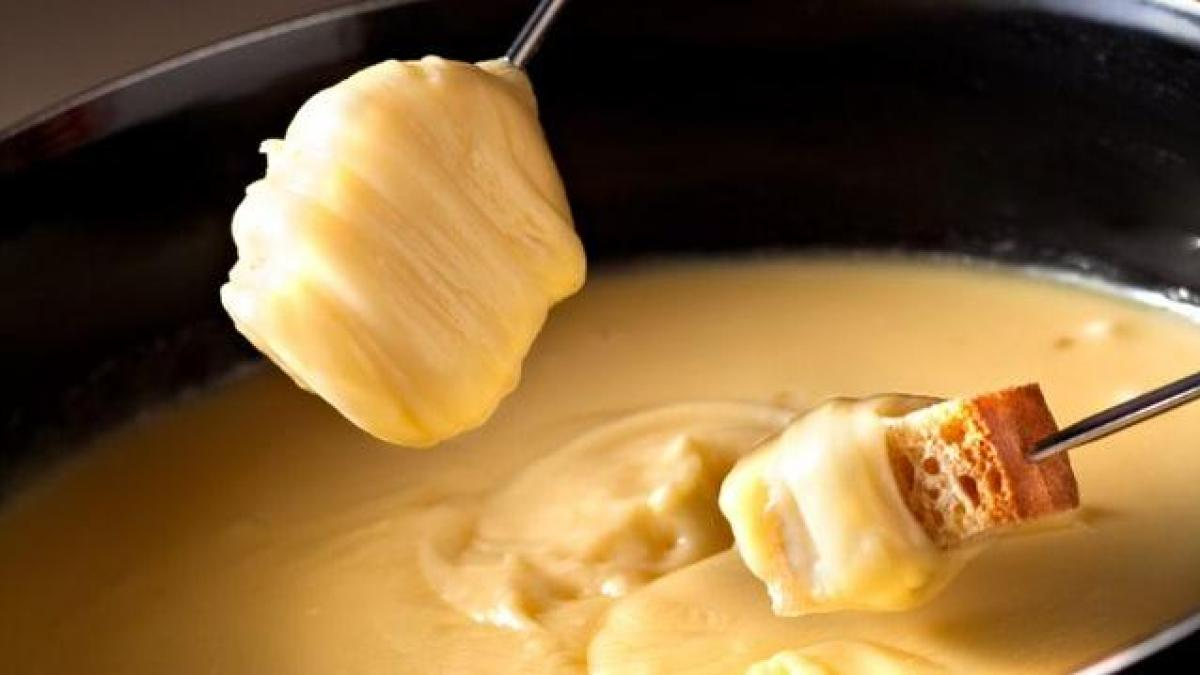 Receta casera de la fondue de queso