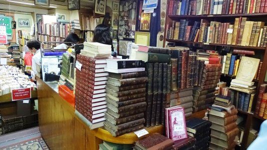 Preocupado por las industrias culturales, Ciudad lanza un plan para librerías y teatros