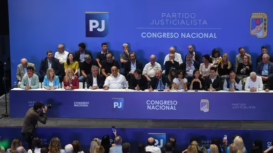 Congreso del PJ: autocrítica, una conducción provisoria y el pedido de elecciones internas