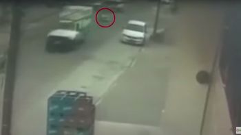 De comedia: a una ambulancia se le abrieron las puertas y perdió al paciente que trasladaba