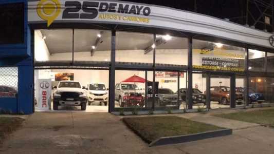 Macabro: una mujer dio a luz en una concesionaria de autos y escondió al bebé en un cajón