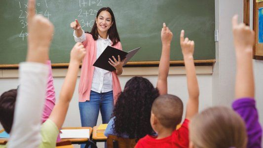 Estados Unidos convoca a docentes argentinos para dar clases