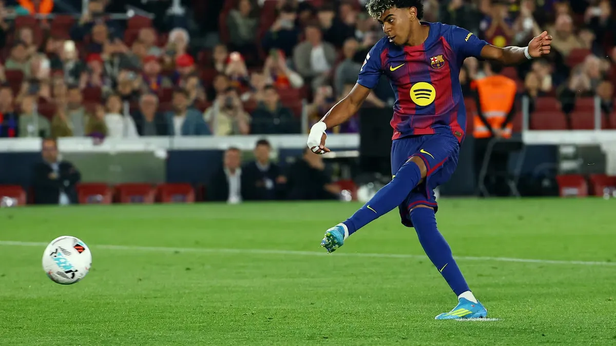 Lamine Yamal pate&oacute; un penal y se lesion&oacute; en el Barcelona a 50 d&iacute;as del inicio del Mundial. (Foto: Reuters)