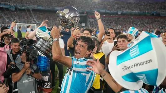 Racing anunció la renovación del contrato de Gustavo Costas por un año más
