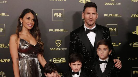 Balón de Oro 2021: el look de la familia Messi en la alfombra roja