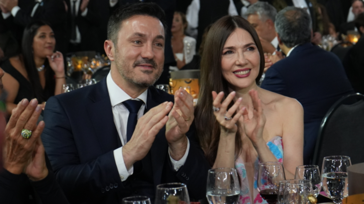 Cristina Pérez y Luis Petri en los Martín Fierro salieron al cruce de las versiones crisis: Gracias a Dios, estamos...